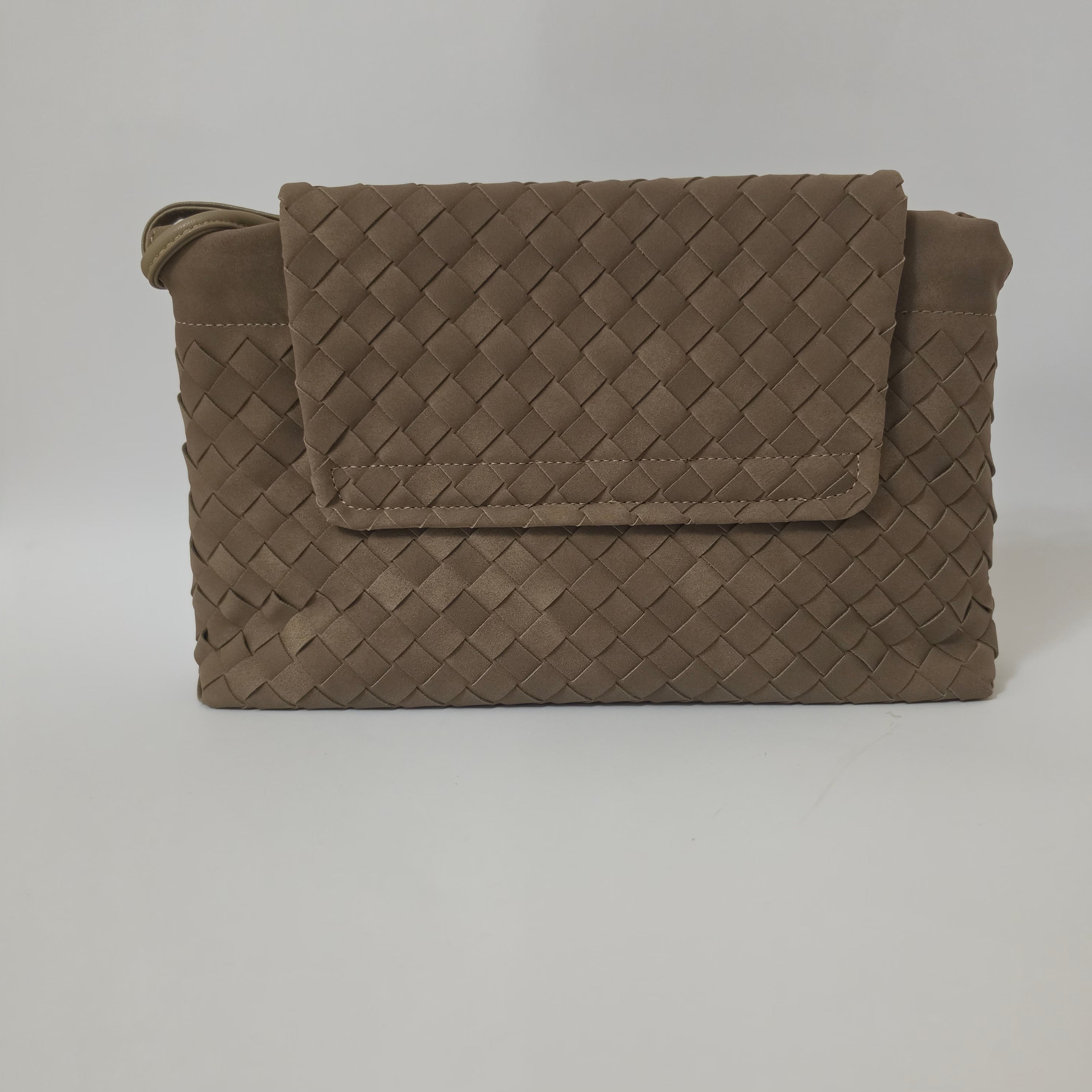 BOTEGA model tašne u pine brow boji VELUR /301