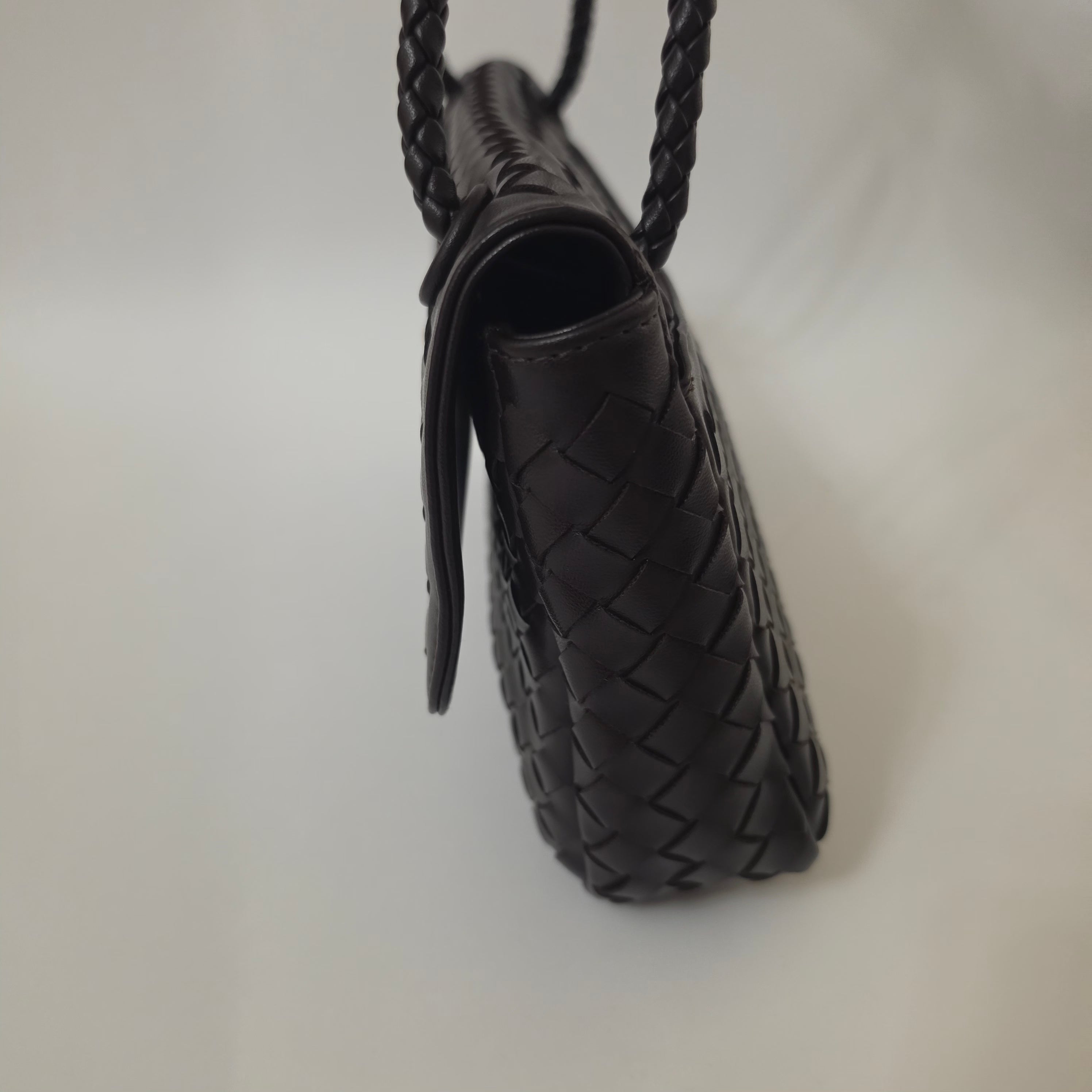 BOTEGA model tašne u boji tople čokolade /302