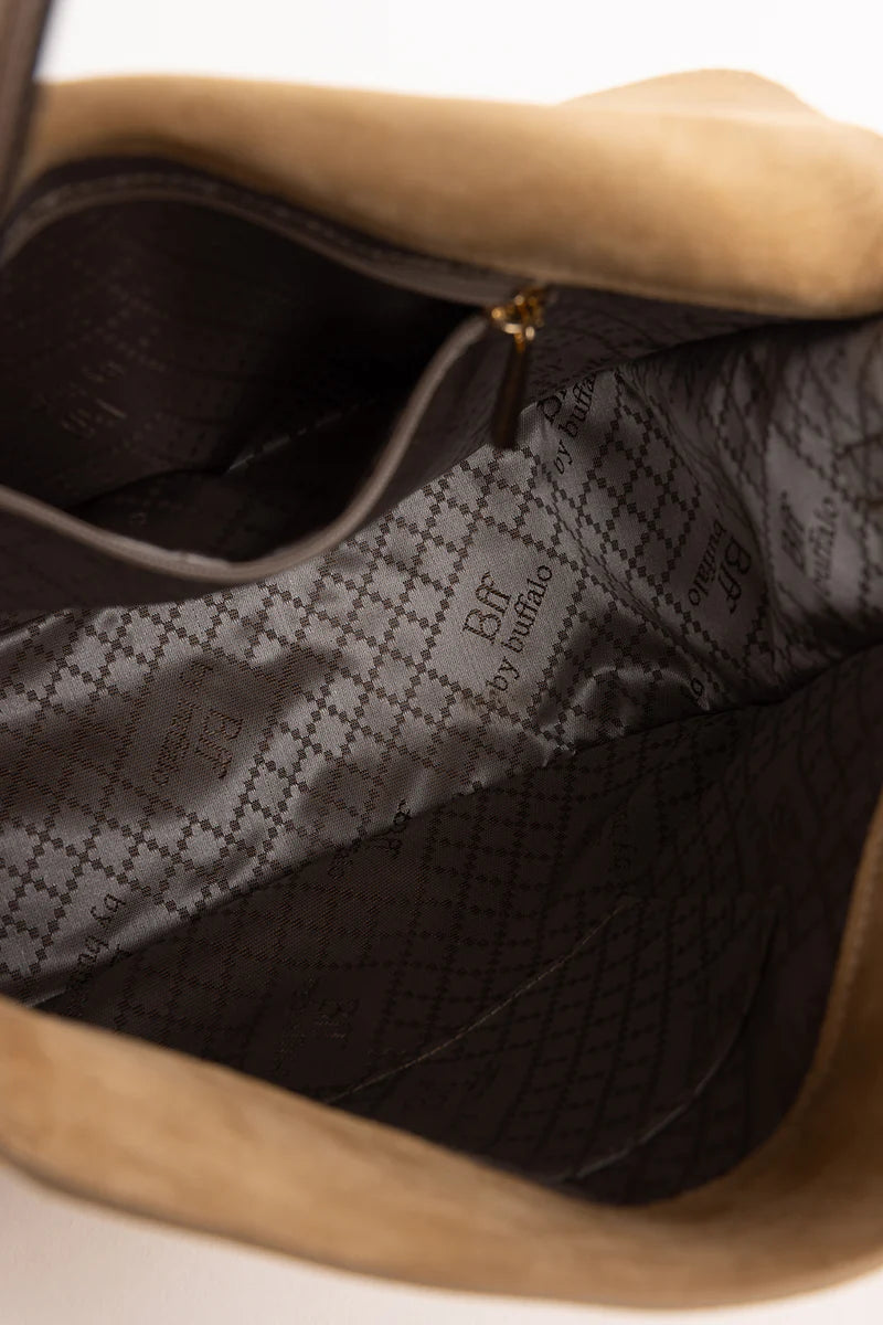 BEŽ TAŠNA BARSELONA /251