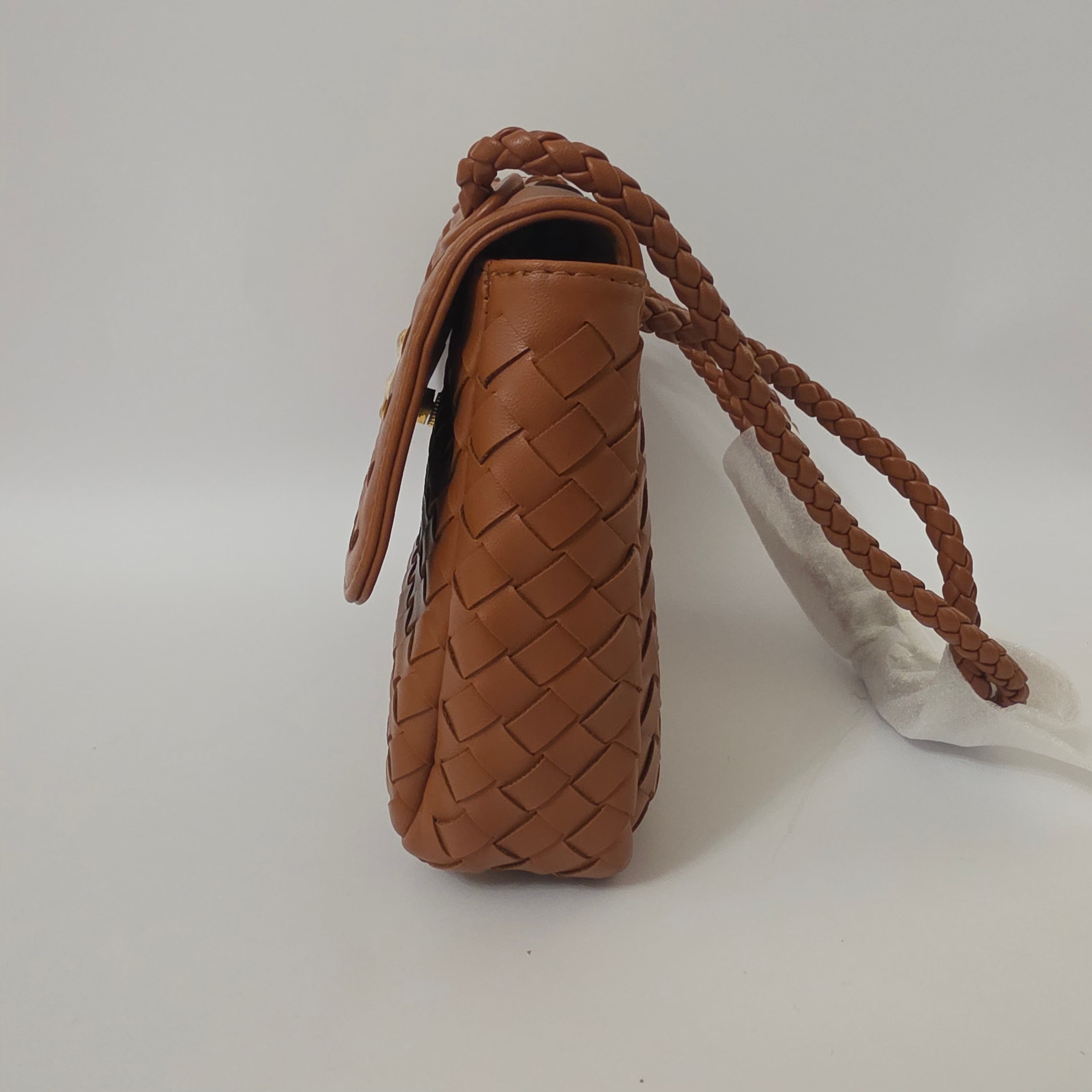 BOTEGA model torbe u kamel boji /302